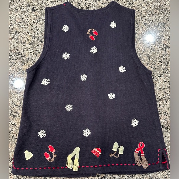 🎄VTG Christopher & Banks Hand Embroidered Christmas Knit Sweater Vest Size Med - Picture 7 of 16
